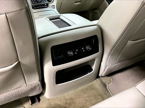 Used 2019 GMC Yukon Denali AWD/4WD image 30