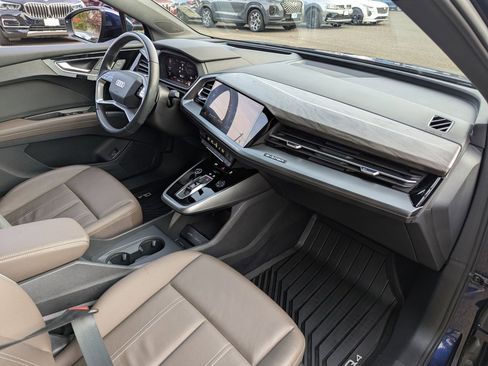 Used 2023 Audi Q4 e-tron Prestige w/ 20" Wheel Package image 37