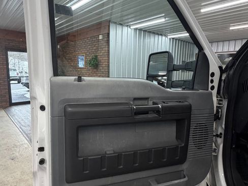 Used 2016 Ford F450 XL w/ Power Equipment Group image 39