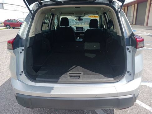 Used 2024 Nissan Rogue S AWD/4WD image 21