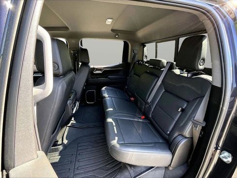 Used 2023 GMC Sierra 1500 Elevation w/ Elevation Premium Package AWD/4WD image 22
