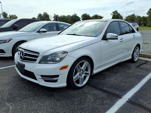 Used 2014 Mercedes-Benz C 300 4MATIC Sedan image 1