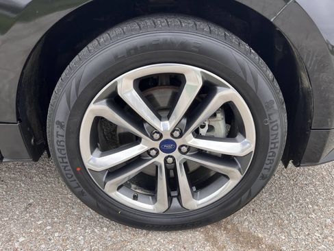 Used 2017 Ford Edge Sport w/ Technology Package image 21