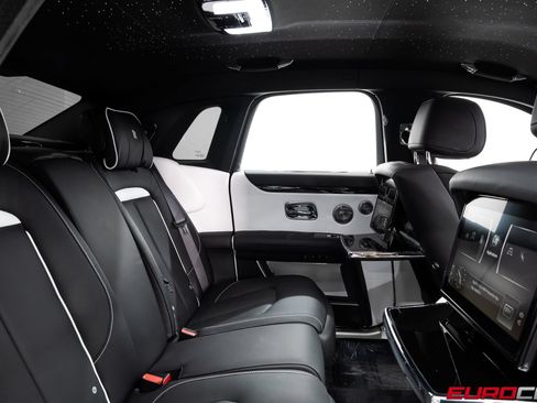 Used 2021 Rolls-Royce Ghost AWD/4WD image 36