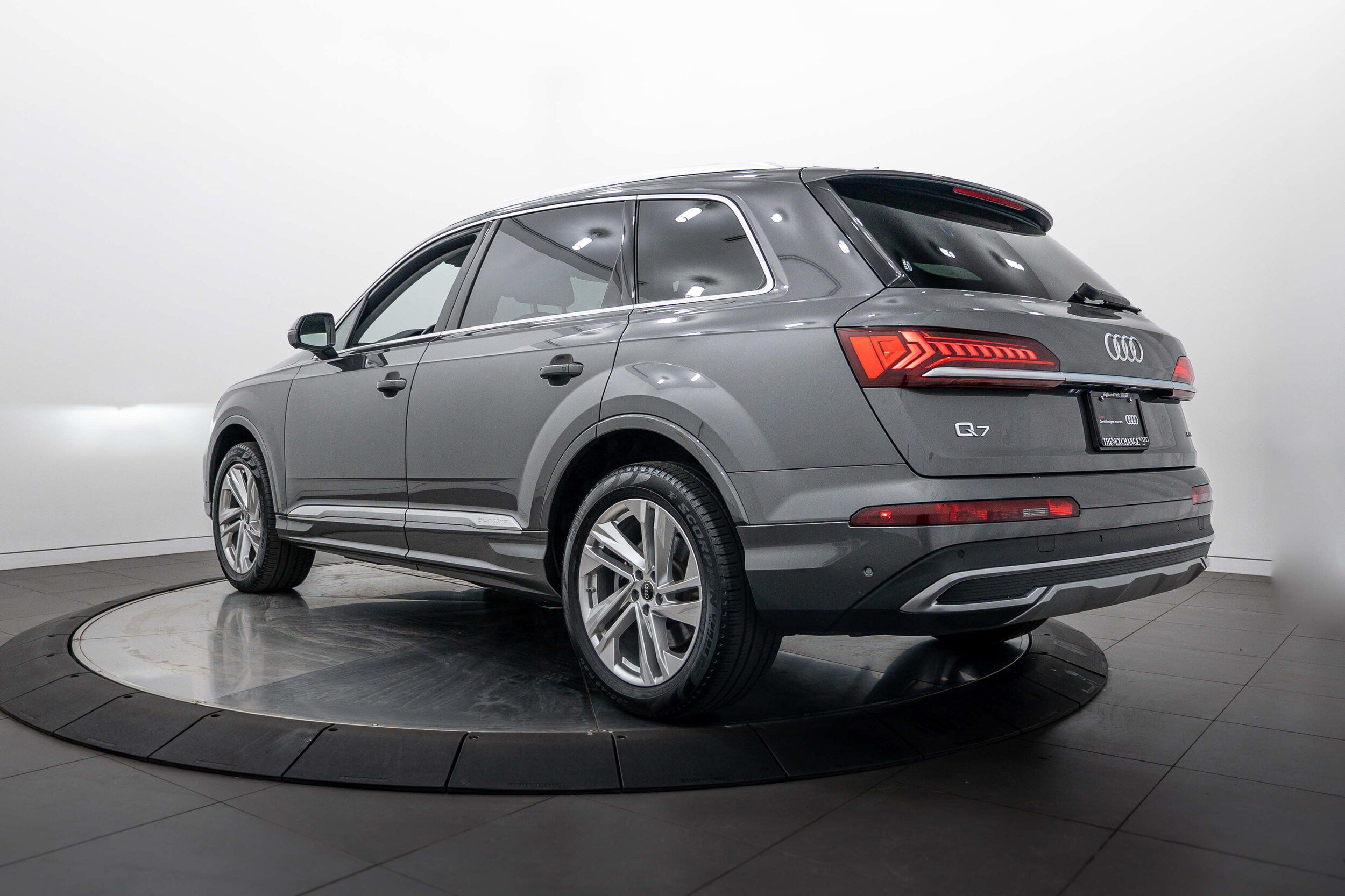 Certified 2023 Audi Q7 3.0T Premium w/ Convenience Package AWD/4WD image 5