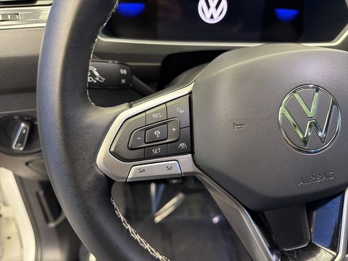 Certified 2023 Volkswagen Tiguan SE w/ Panoramic Sunroof Package image 14