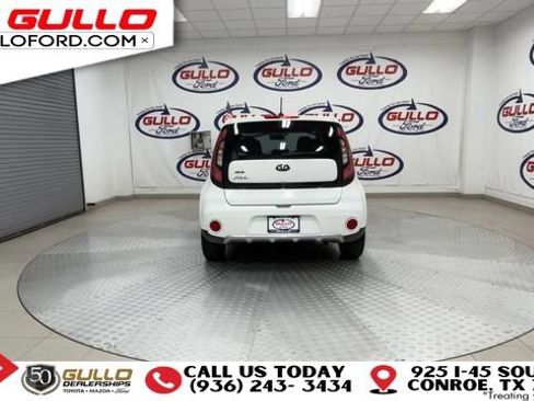 Used 2017 Kia Soul + FWD image 7