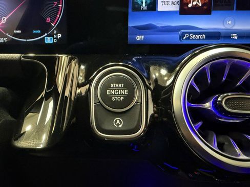 Certified 2025 Mercedes-Benz GLA 250 250 image 23