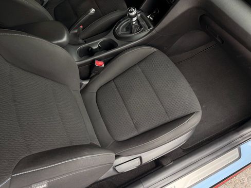 Used 2020 Hyundai Veloster N image 22