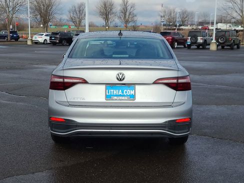 Used 2024 Volkswagen Jetta S image 13