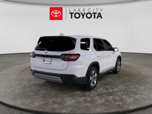 Used 2024 Honda Pilot EX-L image 9