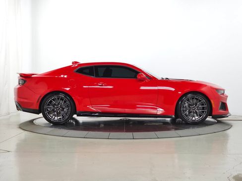 Used 2020 Chevrolet Camaro ZL1 RWD image 11