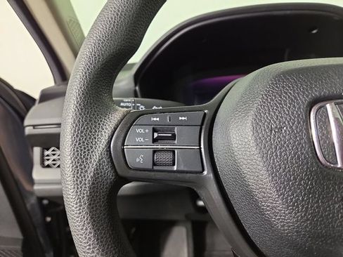 Used 2024 Honda Accord EX image 22