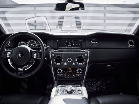 Used 2020 Rolls-Royce Cullinan AWD/4WD image 55