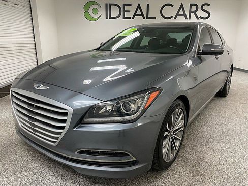 Used 2015 Hyundai Genesis 3.8 image 1