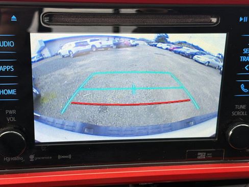 Used 2017 Toyota Tacoma TRD Sport image 15