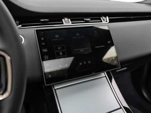 Used 2025 Land Rover Range Rover Evoque S image 31