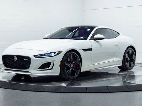 Used 2022 Jaguar F-TYPE R-Dynamic image 6
