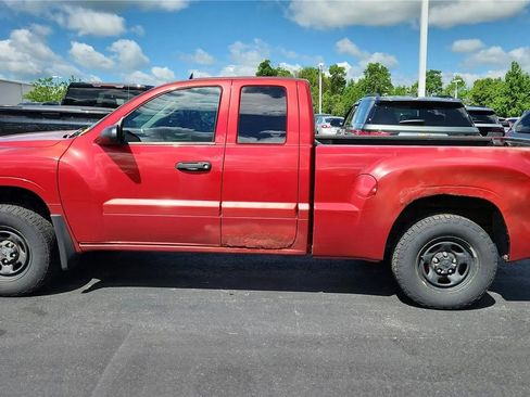 Used 2007 Mitsubishi Raider LS RWD image 5