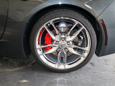 Used 2019 Chevrolet Corvette Stingray Convertible Z51 2LT RWD image 38