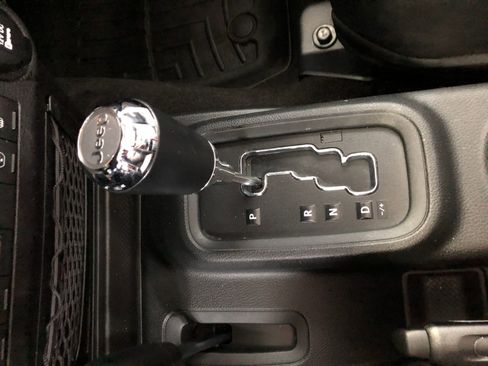 Used 2017 Jeep Wrangler Unlimited Sahara w/ Max Tow Package image 23