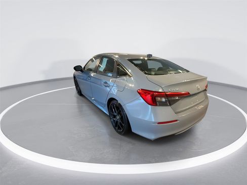 Used 2023 Honda Civic Sport image 5