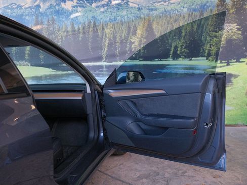 Used 2023 Tesla Model 3 Standard Range RWD image 29