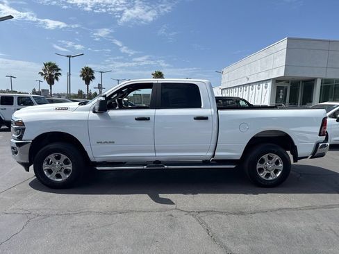 Certified 2025 RAM 2500 Big Horn AWD/4WD image 4