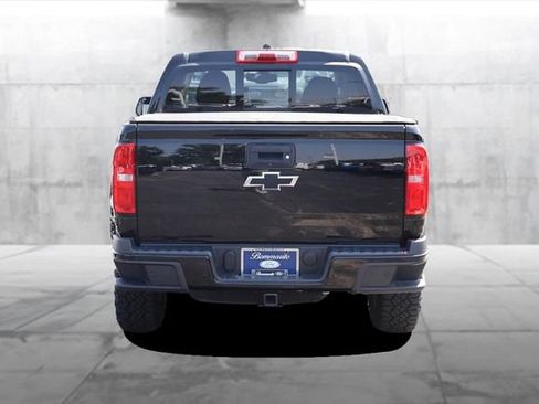 Used 2019 Chevrolet Colorado Z71 w/ Z71 Midnight Edition AWD/4WD image 11