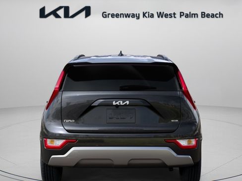 New 2026 Kia Niro FWD image 7