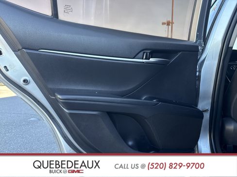 Used 2020 Toyota Camry LE w/ Carpet Mat Package image 26