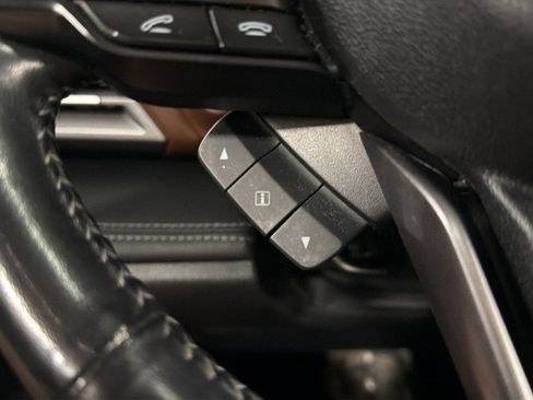 Used 2020 Subaru Outback Touring AWD/4WD image 24