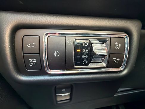 Used 2023 Lincoln Nautilus Reserve w/ Equipment Group 202A AWD/4WD image 20