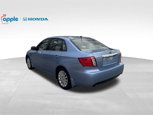 Used 2011 Subaru Impreza 2.5i Premium w/ PWR Moonroof Value Pkg image 7