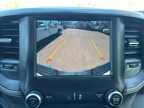 Used 2022 RAM 2500 Tradesman AWD/4WD image 11