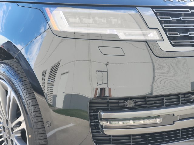 New 2027 Land Rover Range Rover Long Wheelbase SE AWD/4WD image 8
