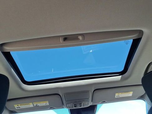 Used 2021 Honda CR-V EX image 8