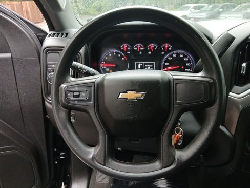 Used 2019 Chevrolet Silverado 1500 Custom w/ Custom Value Package image 14