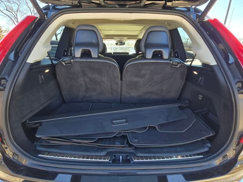 Used 2023 Volvo XC90 T8 Core image 22