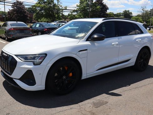 Used 2022 Audi e-tron Chronos w/ Chronos Package AWD/4WD image 1
