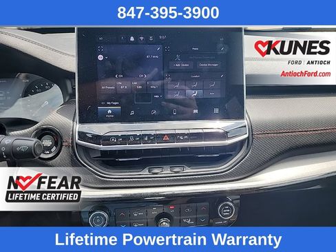 Used 2025 Jeep Compass Trailhawk AWD/4WD image 12