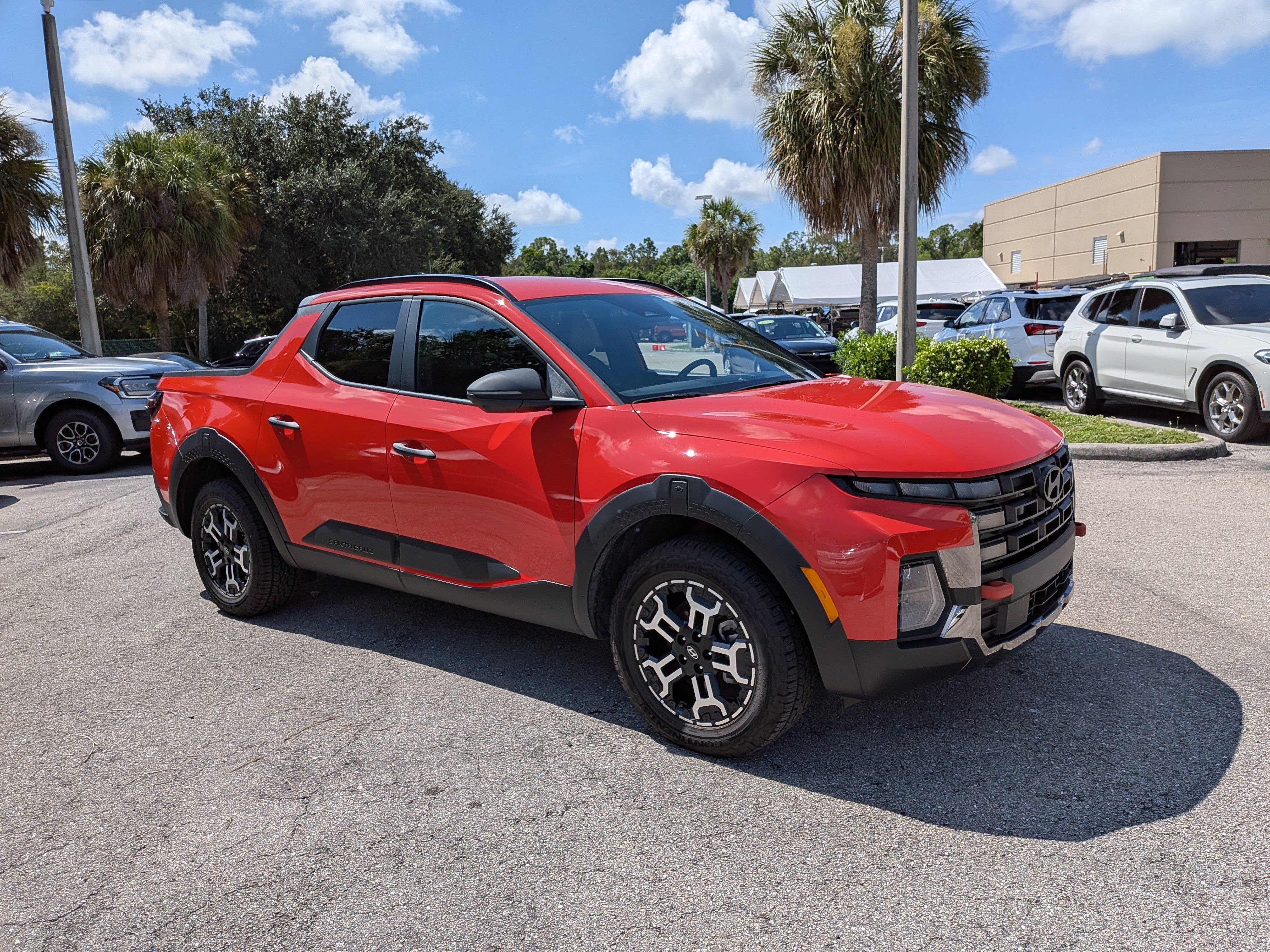 Used 2025 Hyundai Santa Cruz XRT AWD/4WD image 1