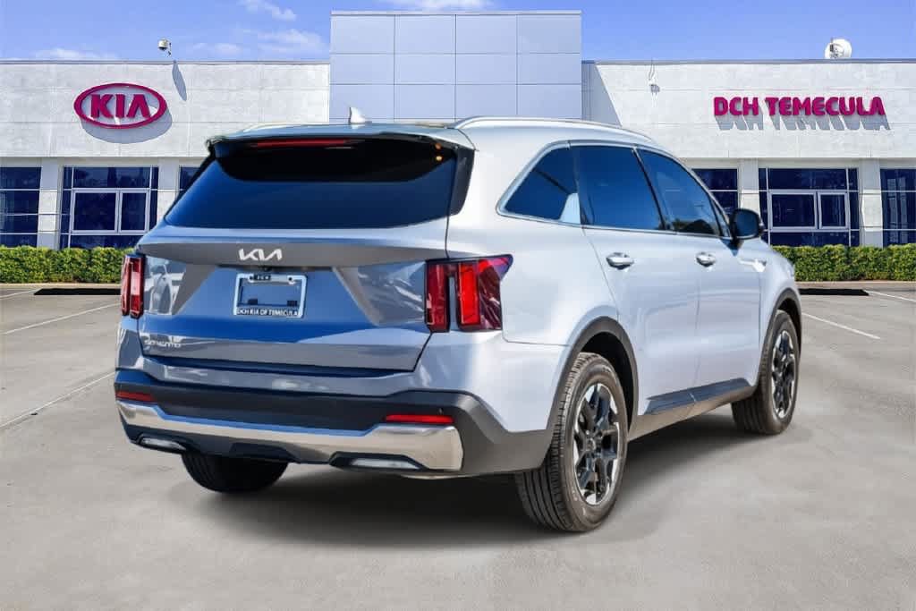Certified 2024 Kia Sorento S w/ Panoramic Sunroof Package FWD image 6