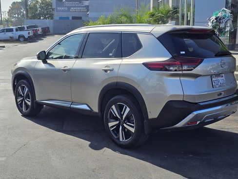 Used 2023 Nissan Rogue Platinum w/ Platinum Premium Package image 5