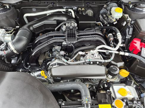 Used 2025 Subaru Outback Premium w/ Popular Package #1A image 32