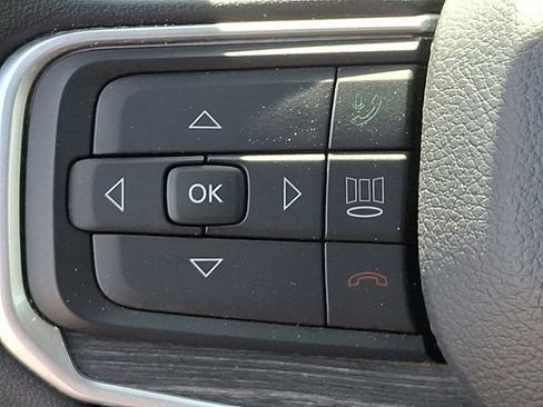 Used 2023 Jeep Wagoneer L Series III RWD image 21