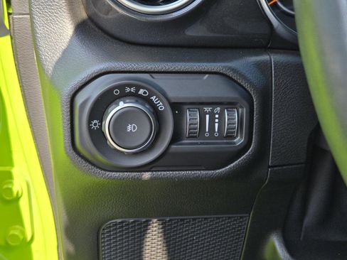 Certified 2021 Jeep Wrangler Unlimited Sahara image 21