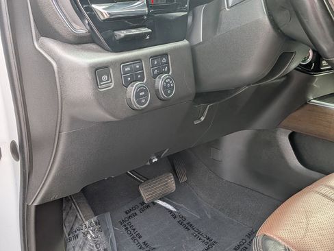 Certified 2024 Chevrolet Silverado 2500 High Country w/ High Country Premium Package image 17