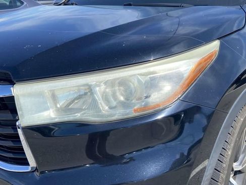 Used 2016 Toyota Highlander XLE AWD/4WD image 9