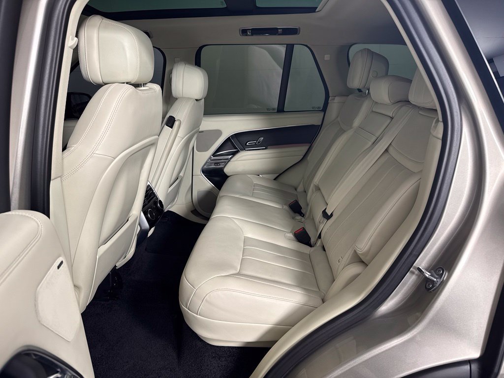 Used 2023 Land Rover Range Rover SE AWD/4WD image 26